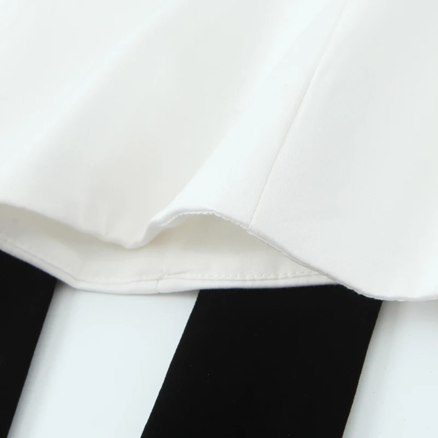 Zofia | Gorsetowy Top z Motylem Bez Ramiączek i Odkrytymi Plecami - Woman tops