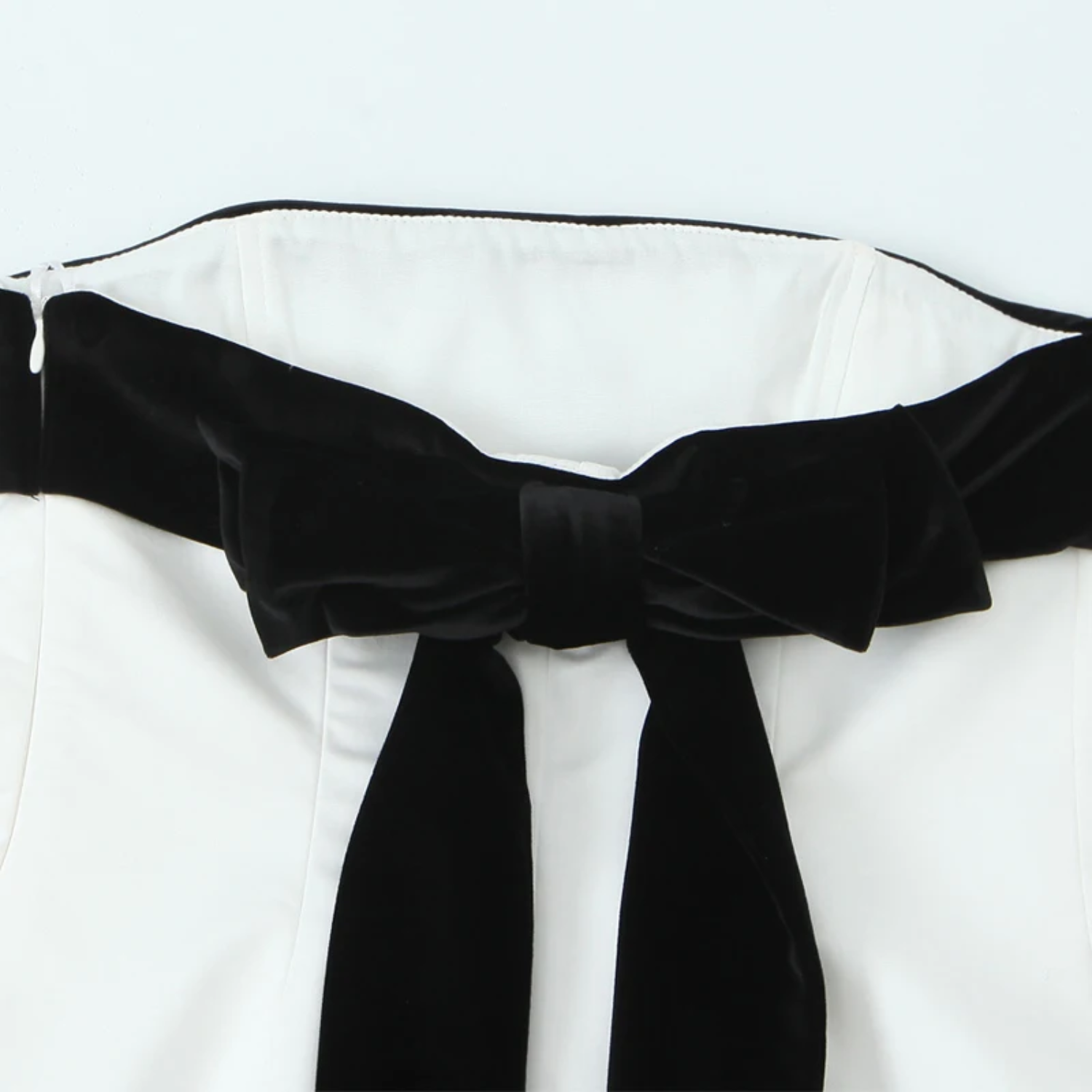 Zofia | Gorsetowy Top z Motylem Bez Ramiączek i Odkrytymi Plecami - Woman tops
