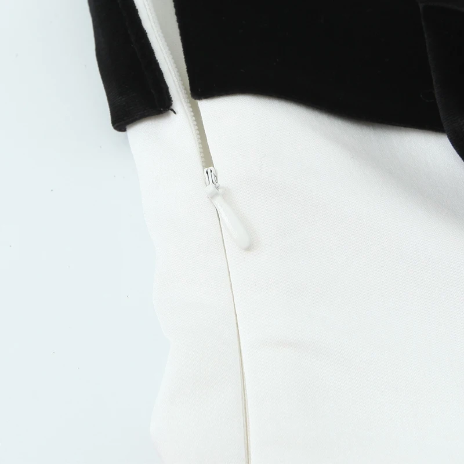 Zofia | Gorsetowy Top z Motylem Bez Ramiączek i Odkrytymi Plecami - Woman tops